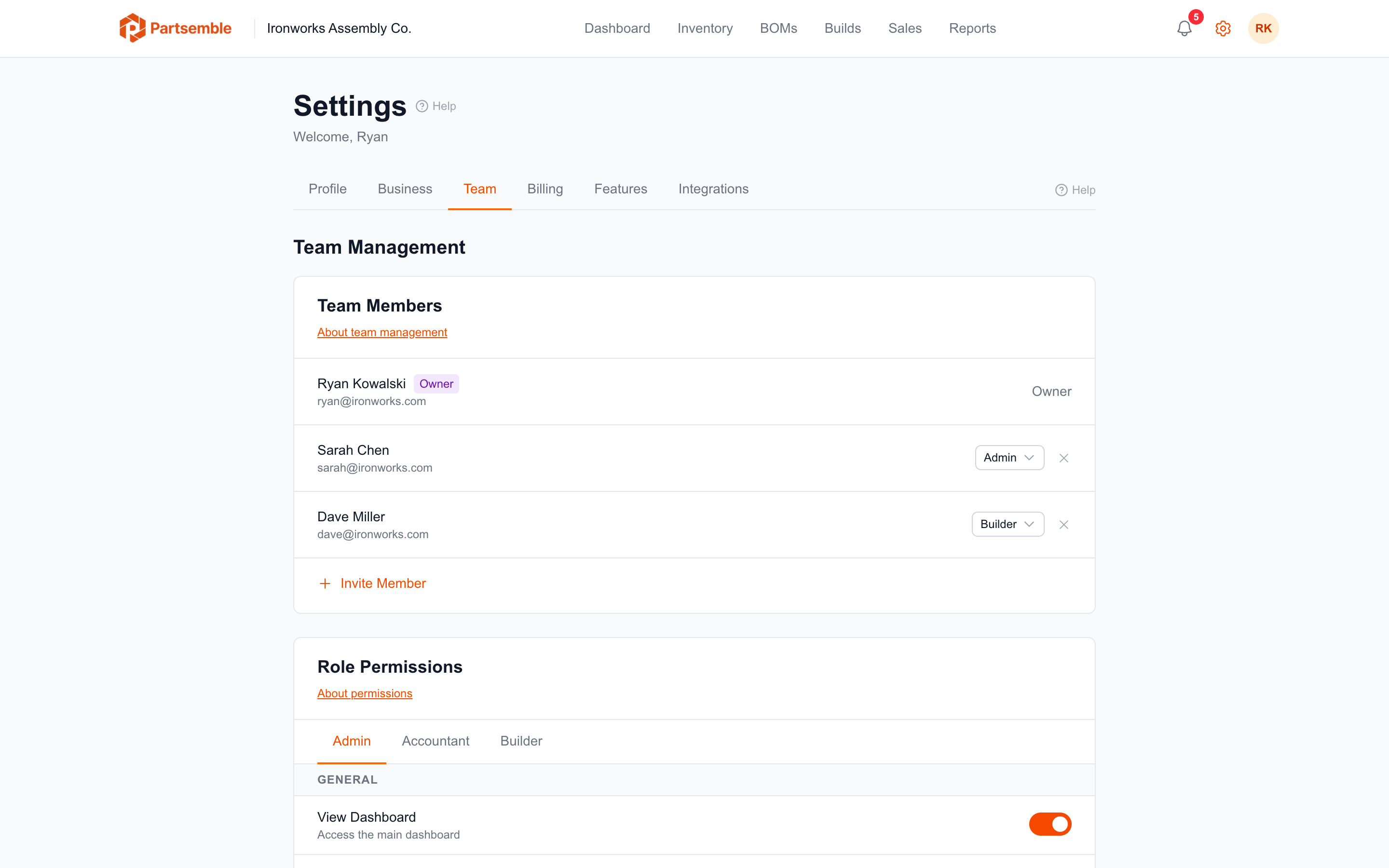 Settings Team tab listing active members and pending invitations